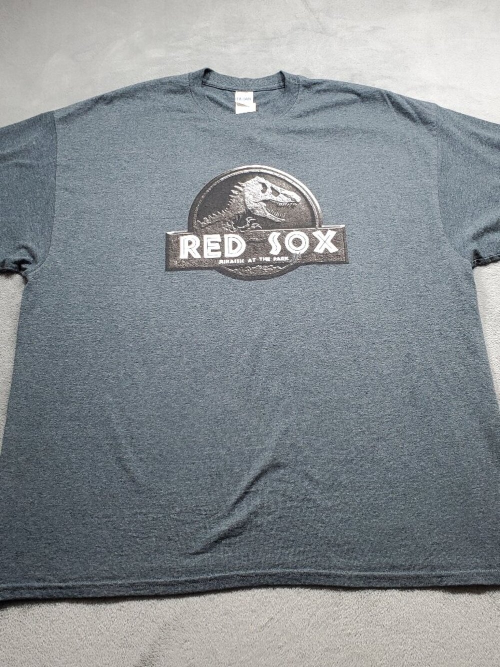 Jurassic at The Park Salem Red Sox MiLB Event T-Shirt Gray Gildan Men Sz 2XL